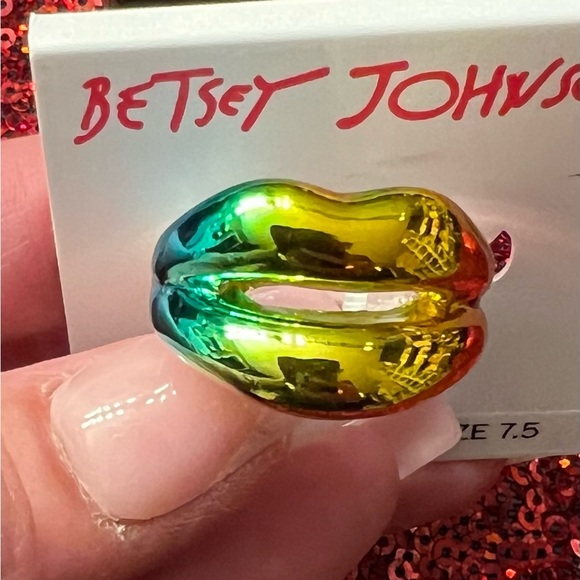 🌈 Betsey Johnson Rainbow Lips Ring-SZ 7.5-NWT🌈 - Picture 1 of 14